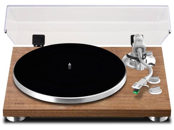 Teac TN-400 Walnut 3-Speed Belt-Drive Turntable With Bluetooth