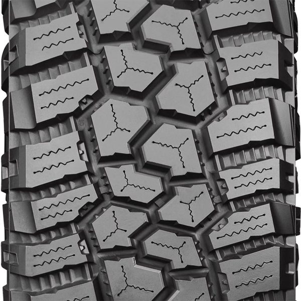 Cooper Discoverer Rugged Trek All Terrain LT275/70R18 125/122Q E Light Truck Tire - Image 4