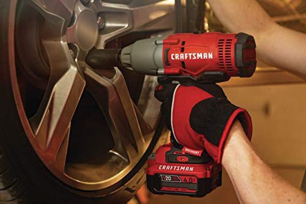 CRAFTSMAN V20 Impact Wrench Cordless Kit (CMCF900M1) - Image 4