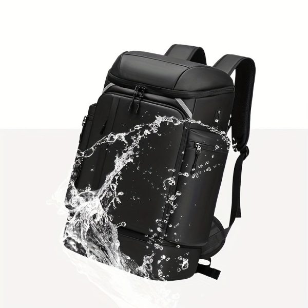 Large Capacity Men's Travel Backpack - Image 12