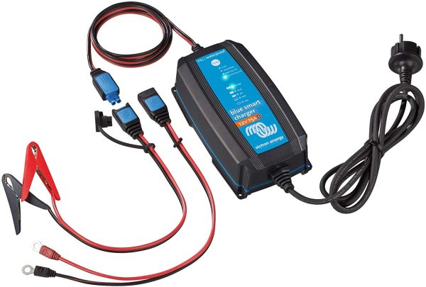 9" Blue and Black Victron IP65 Smart Charger - 15 Amps - Image 2