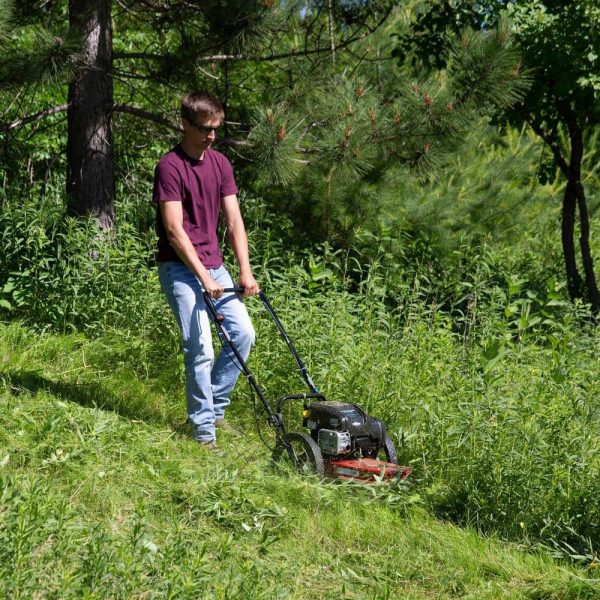 Toro 58620 22 in. 163cc Walk Behind String Mower， Cutting Swath with 4-Cycle Briggs and Stratton Engine - Image 10