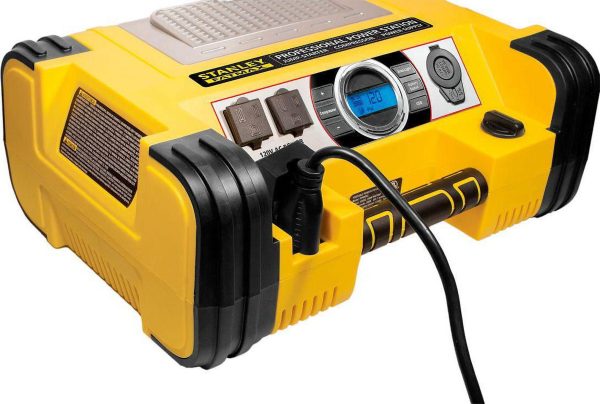 Stanley 1,400A Peak Jump Starter and Professional Power Station with 500 Watt Inverter and 120 PSI Compressor, 12V/USB, PPRH7DS - Image 2