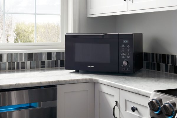 Samsung - 1.1 Cu. Ft. Countertop Convection Microwave with Sensor Cook and PowerGrill - Image 8