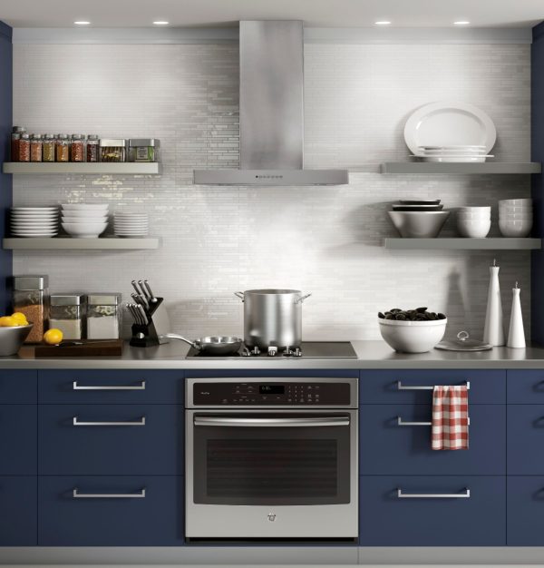 GE - Designer 36" Convertible Range Hood - Stainless steel - Image 3