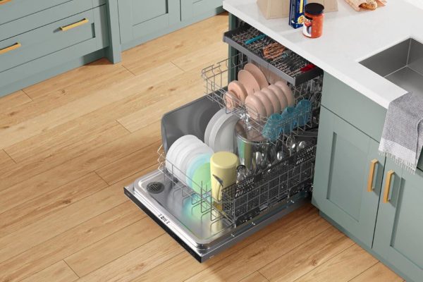 Whirlpool - 24" Top Control Built-In Dishwasher with Stainless Steel Tub, Large Capacity, 3rd Rack, 47 dBA - Stainless steel - Image 9