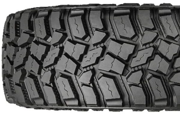 Cooper Discoverer STT Pro Mud Terrain LT275/70R18 125/122P E Light Truck Tire - Image 3